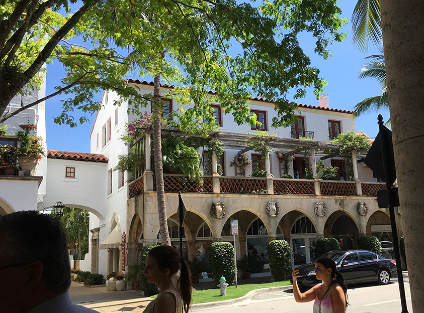 Exploring the architecture during a walking tour of Palm Beach. 