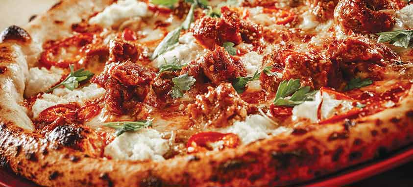 Italian-Sausage-Pizza top airport restaurants