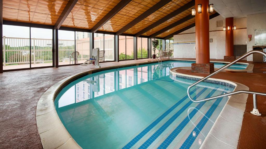 indoor hotel pool