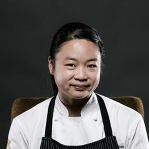 Headshot of Chef Donna Yuen